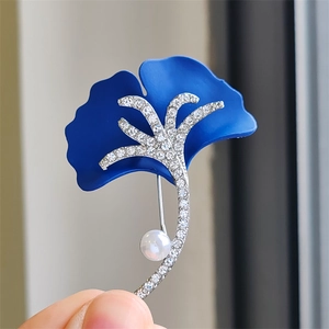 Broche Feuille de Ginkgo Vintage pour Femme Alliage de Luxe Strass Künstliche Perle d'Imitation Broche Botanique Élégante Bijoux