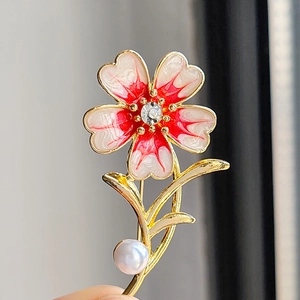 Eleganter Blumen Brosche Legierung Emaille Rot Weiß Farbverlauf Strass Zirkonia Kunstperle Nadel Für Damen Täglich Party Accessoire