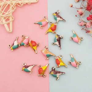 Pendentifs oiseaux en émail coloré pour création de bijoux DIY en diverses poses