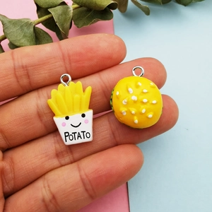 Pendentifs miniatures en résine frites et burger avec anneaux métalliques pour bijoux DIY