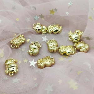 DIY Jaar van de Os bedeltjes van matgoud legering met Chinees zegenteken voor sieraden