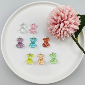 Set van 8 kleurrijke glitterbeer-hangers van hars met metalen lussen voor DIY-sieraden