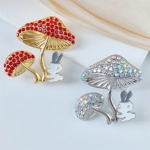 Broche en Alliage d'Émail et Strass Champignon Lapin pour Femme Design Animal de Conte de Fées Accessoire de Bijoux