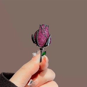 Vintage Luxury Rose Flower Brooch Micro Inlaid Pink Zirconia Green Leaf Black Metal Elegant Coat Pin For Women Jewelry Gift