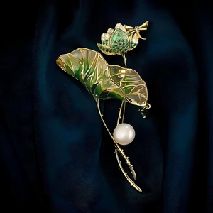 Vintage Chinese Style Alloy Enamel Lotus Brooch For Women High Grade Artificial Pearl Zircon Lotus Leaf Floral Breastpin Jewelry Gift