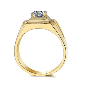 Anillo para hombre chapado en oro de 18K con un gran solitario de circonita redonda
