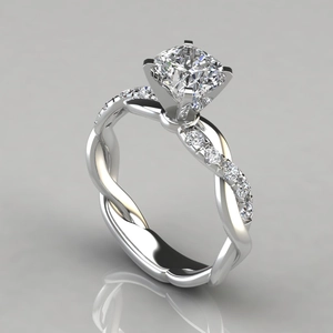 Anello con diamante taglio princess e fascia intrecciata con pavé in argento lucido