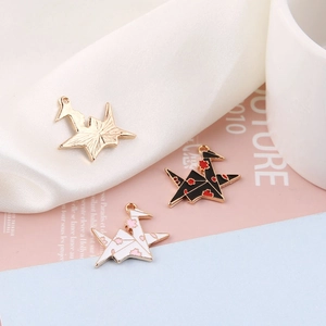 Japanese Style Alloy Enamel Paper Crane Pendants Cherry Blossom Pattern DIY Jewelry Making Accessories For Necklace Bracelet