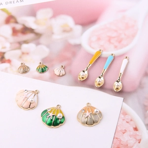 Dijes de Aleación de Esmalte en Forma de Concha y Cuchara para la Fabricación de Joyas DIY Colgantes con Perla Artificial y Strass para Pendientes Pulseras Collar Materiales de Artesanía