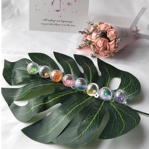 Boules acryliques de 2cm avec paillettes et perles pour la création de bijoux artisanaux