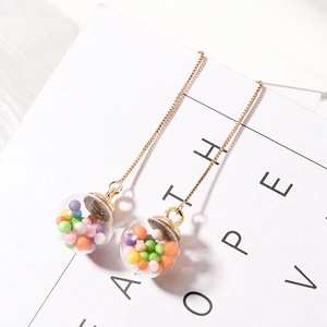 Boucles d'oreilles dorées avec boules en verre transparent et perles de mousse colorées