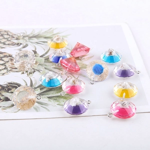 Glinsterende hars bedeltjes in diamantvorm voor doe-het-zelf sieraden maken
