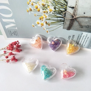 Heart Shaped Acrylic Pendant Filled With Colorful Crushed Stones And Dried Flowers For DIY Jewelry Making Accessories