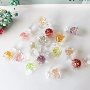 Pendentifs mini verres en acrylique pailleté avec feuilles d'or pour bijoux DIY