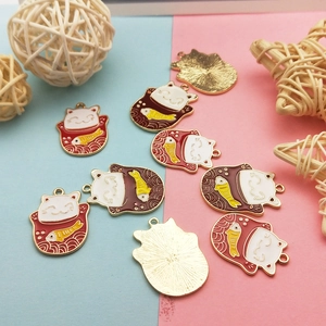 Pendentifs chat porte-bonheur en alliage avec motifs de carpe pour boucles d'oreilles