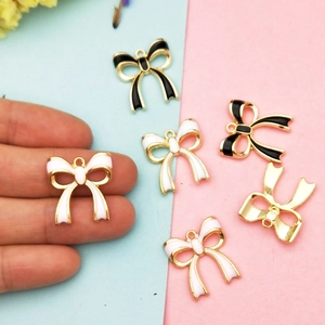 Pendentifs nœuds en métal faits à la main avec émail pour boucles d'oreilles et colliers