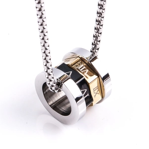 Pendentif trois anneaux chiffres romains en acier inoxydable argenté doré et noir