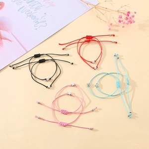 Braccialetti intrecciati a mano con stella in nero rosso blu e rosa per la laurea scolastica