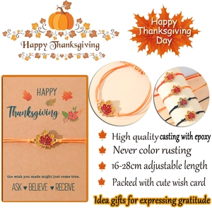 Details verstellbarer Ahornblatt-Webarmbänder mit Thanksgiving-Botschaftskarten