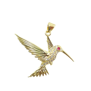 Exquisite gold-plated hummingbird pendant necklace inlaid with white zircon and ruby eyes