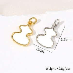 Detail view of 18k gold plated gourd pendant with 1.6cm height and 2.8g weight