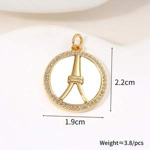 Detailansicht des Eiffelturm-Anhängers mit Maßen von 2,2 cm Höhe und 1,9 cm Breite