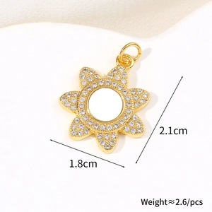 Detail view of 18k gold plated sunflower necklace pendant with zircon pavé and dimensions