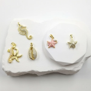 Copper Ocean Seahorse Starfish Shell Pendant Necklace For Women Gold Plated Rhinestone Artificial Pearl Clavicle Chain Jewelry