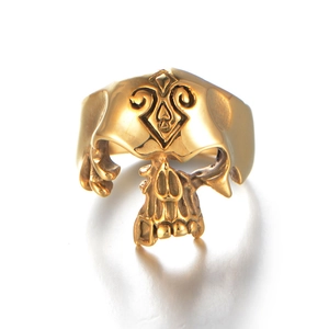 Vintage gouden schedel ring in punk stijl met gedetailleerde schedel en gravures