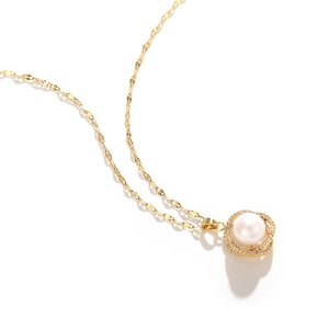 Elegant 18k gold plated stainless steel necklace with geometric pearl and crystal pendant