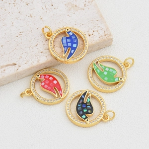 Ciondolo a Forma di Uccello in Rame Placcato Oro Con Strass Rotondo Mosaico Conchiglia Charm Fai da Te Collana Accessorio per Donna Gioielli di Moda