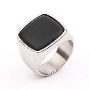 Bague chevalière rétro pour homme en acier inoxydable avec pierre noire carrée et fini brossé