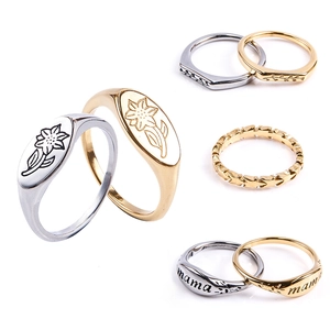 Bague Vintage en Acier Titane Fleur pour Femme Minimaliste en Acier Inoxydable Lettre Mama Sceau Or Argent Floral Étoile Bijoux