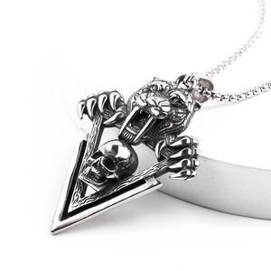 Collier gothique en acier inoxydable avec tête de tigre féroce et pendentif crâne