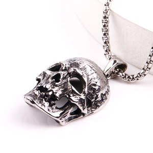 Retro Gothic Skull Pendant Necklace Stainless Steel Punk Hip Hop Skeleton Head Necklace For Men Women Halloween Jewelry