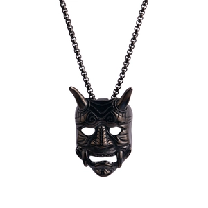 Collier punk en acier titane avec pendentif détaillé masque Hannya japonais vintage
