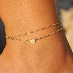 Cavigliera in Acciaio al Titanio a Doppio Strato Oro Moda Donna Ciondolo Cuore Iniziale Alfabeto Gioielli Spiaggia Estiva