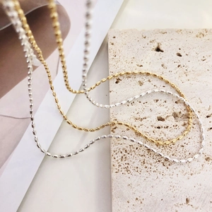 Minimalistische Titanstahl Reiskornkette Für Damen 18K Vergoldet Oval Ähre Choker Eleganter Modeschmuck Geschenk