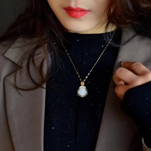 Women Titanium Steel Gold Buddha Pendant Necklace Nephrite Jade Maitreya Buddha Rhinestone Choker Elegant Jewelry Gift