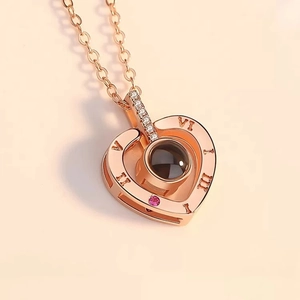 Stainless Steel Heart Projection Necklace With Roman Numerals Rhinestone Alphabet Pendant Memorial Jewelry For Women Gift