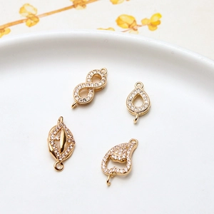 Pendentifs géométriques dorés sertis de zircons pour la création de bijoux DIY