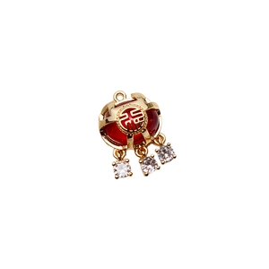 Pendentif en laiton doré avec zircon rouge et caractère Fu pour création de bijoux