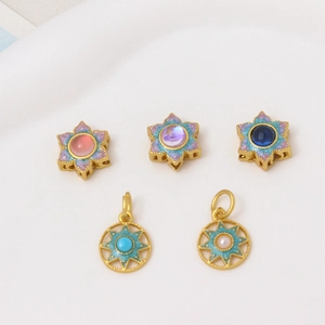 Ciondoli in Rame a Forma di Sole Grani Distanziatori a Esagramma Accessori per la Creazione di Gioielli DIY Charms a Stella in Smalto Placcato Oro per Collane Braccialetti Forniture DIY