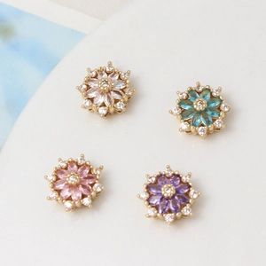 Perline a fiore in zircone per gioielli fai da te in quattro colori con placcatura oro