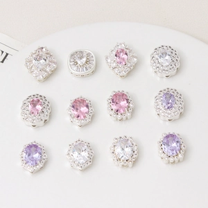 Ciondoli geometrici in zircone argentato a forma di cuore e fiori per creazione gioielli