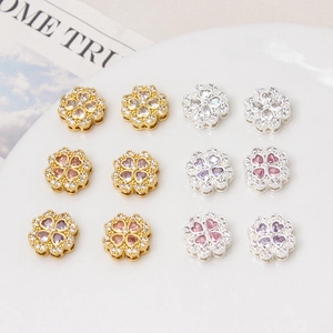 Funkelnde Kleeblatt-Abstandshalter aus Zirkonia in Gold und Silber für DIY-Schmuck