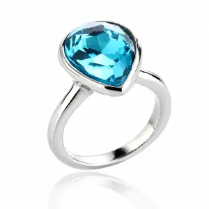 Teardrop Glass Crystal Alloy Ring For Women Elegant Water Drop Pear Cut Silver Plated Minimalist Fashion Statement Finger Ring