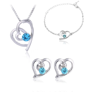 Hart sieradenset met halsketting, armband en oorknopjes met blauwe kristallen in zilver