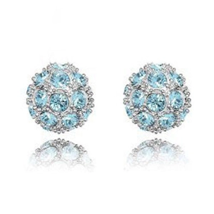 Orecchini a lobo in argento scintillante con sfere pavimentate in cristallo azzurro