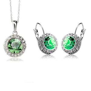 Parure élégante avec collier à pendentif cristal vert halo et boucles d'oreilles assorties